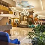 Готель Parador Beach Hotel All Inclusive