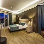 Parador Beach Hotel All Inclusive Szálloda