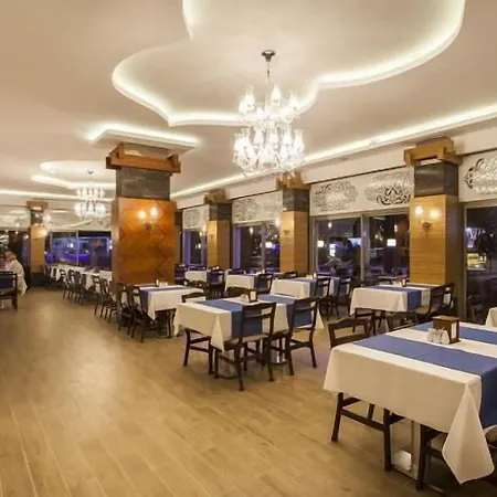Parador Beach Hotel All Inclusive 3* Alanya