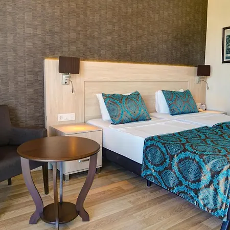 Parador Beach Hotel All Inclusive Готель Аланія