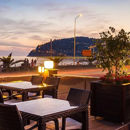 Parador Beach Hotel Ξενοδοχείο