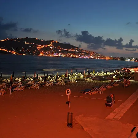 호텔 Parador Beach Hotel 3*