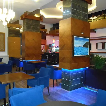 Parador Beach Hotel 3*
