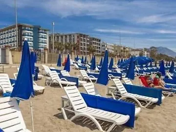 Parador Beach Hotel 호텔 알란야
