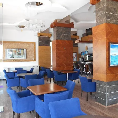 Parador Beach Hotel